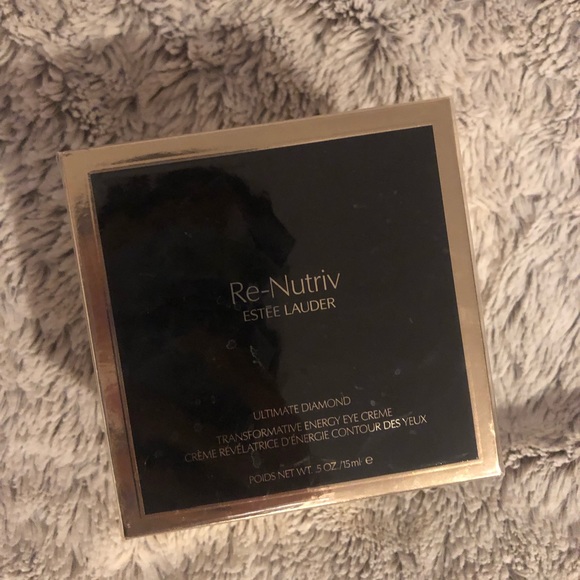 Estēe Lauder Re-Nutriv Ultamite Diamond Eye Creme - Picture 3 of 6